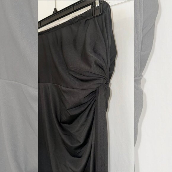 Zaful Womens Medium 2-Piece Set Scoop Neck Crop Top Asymmetrical Skirt Black NWT - Picture 6 of 10